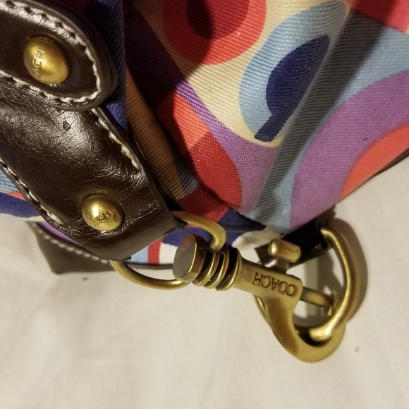 Coach - Picture 2 of 4